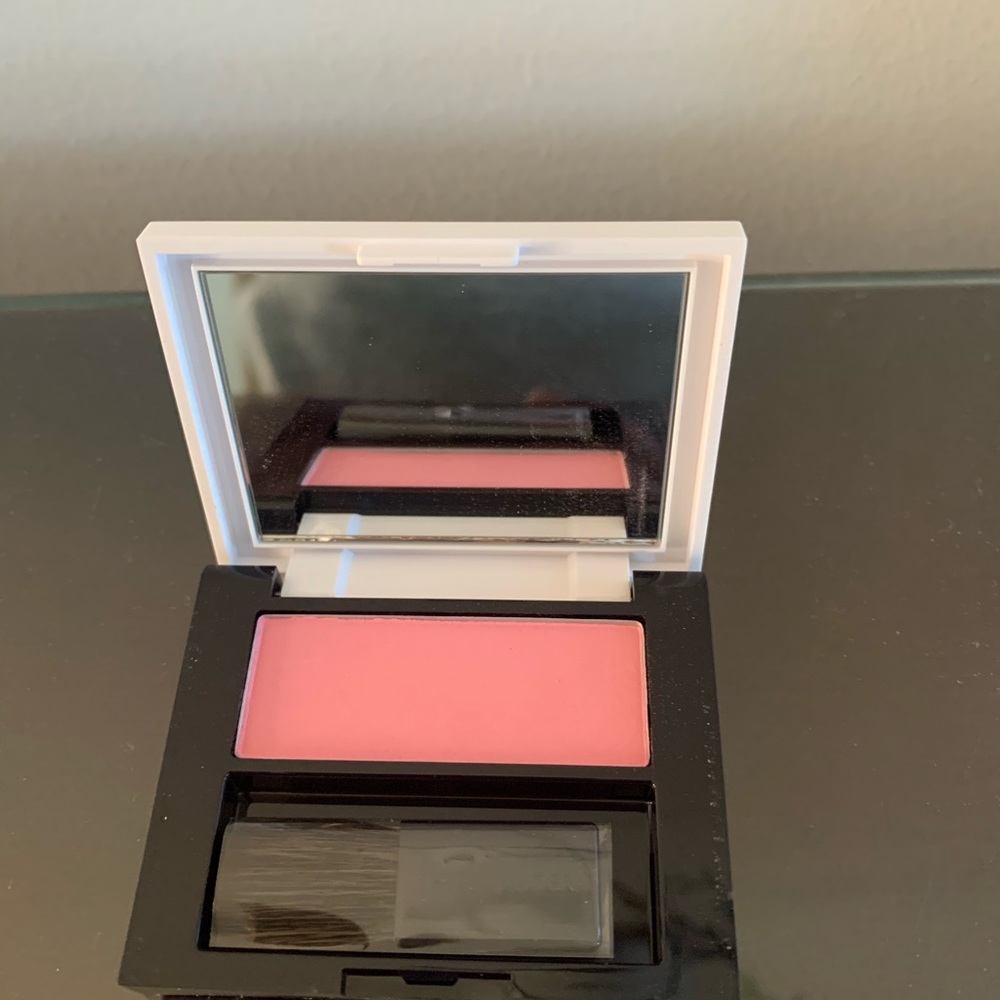 New Estée Lauder PURE COLOR ENVY SCULPTING BLUSH